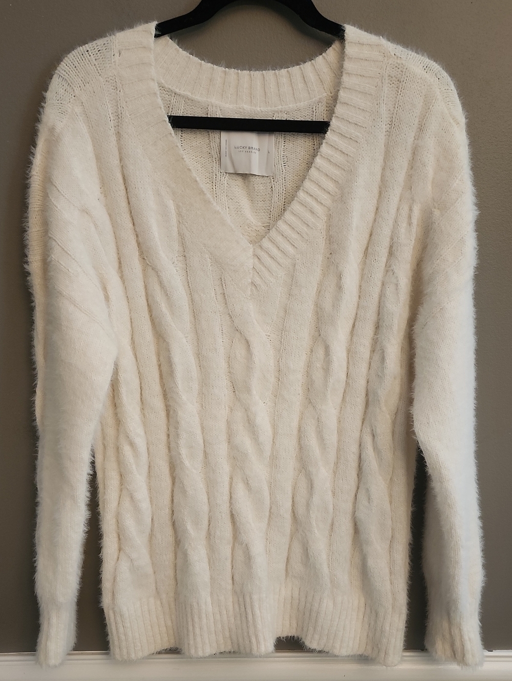 Lucky Brand Cream Cable-Knit V-Neck Sweater